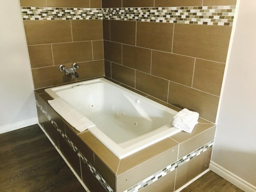Kings Row Inn Milwaukie Eksteriør bilde